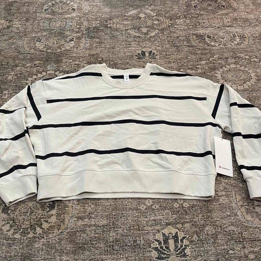 Lululemon Perfectly Oversized Cropped Crew Sweatshirt Striped Cream Black Size 1